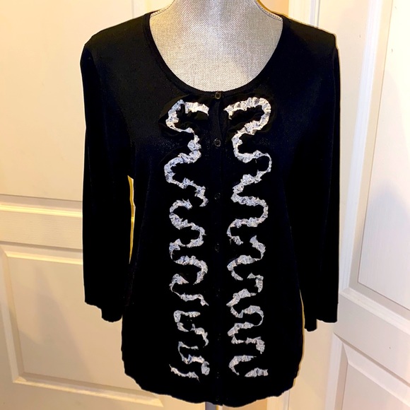 ONLY ONE! Cable & Gauge Tuxedo Ruffle Cardigan Sweater - Picture 3 of 15
